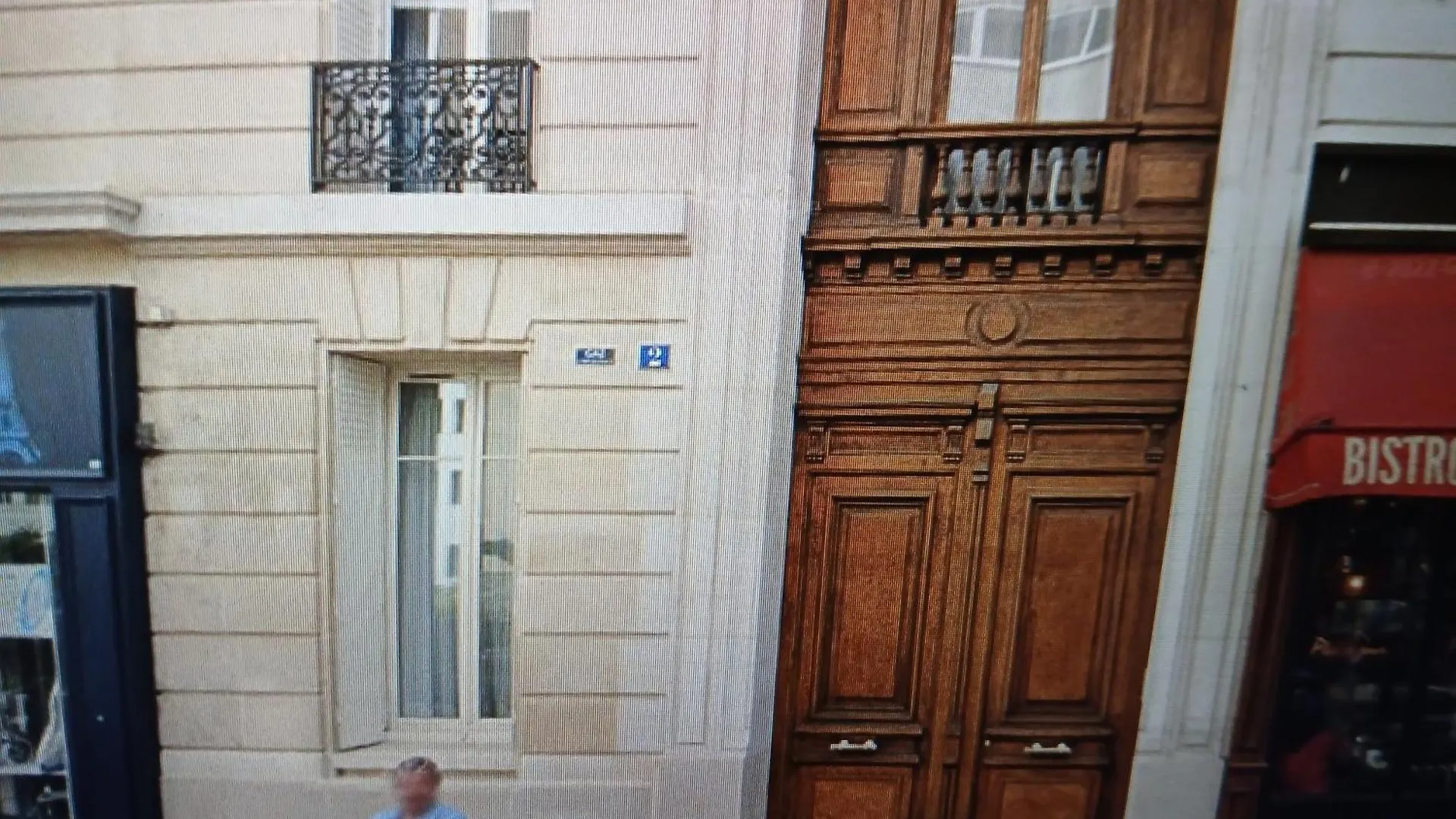 Chic Parisian Apartment